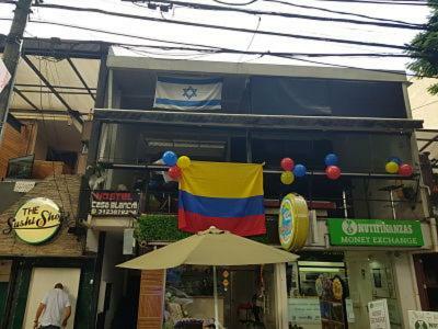 Casa Blanca Hostel Medellín Exteriör bild